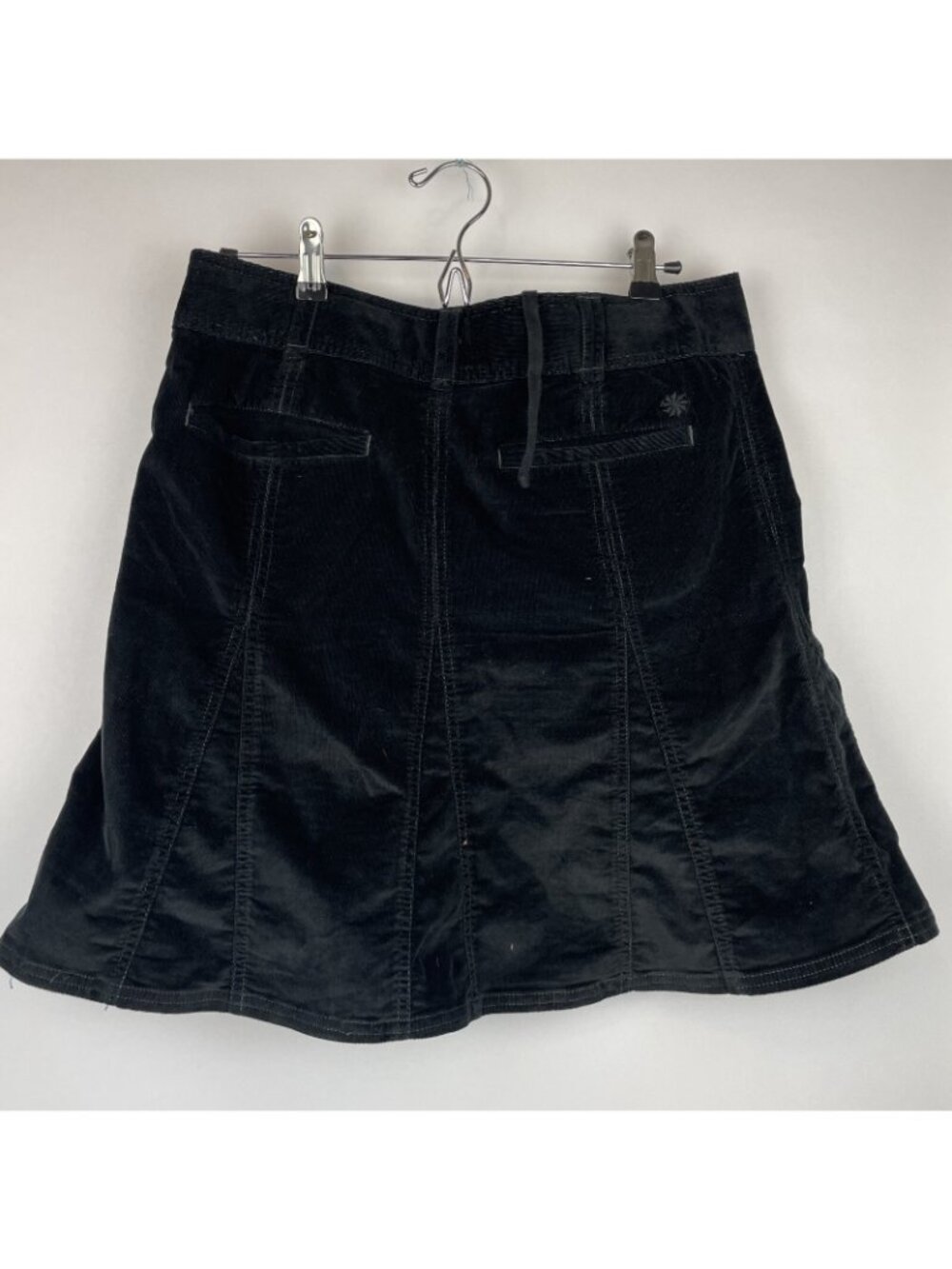 Athleta Black Corduroy Mini Skirt โ Flare A-Line No Size Tag 17"x19" Soft - Picture 3 of 5